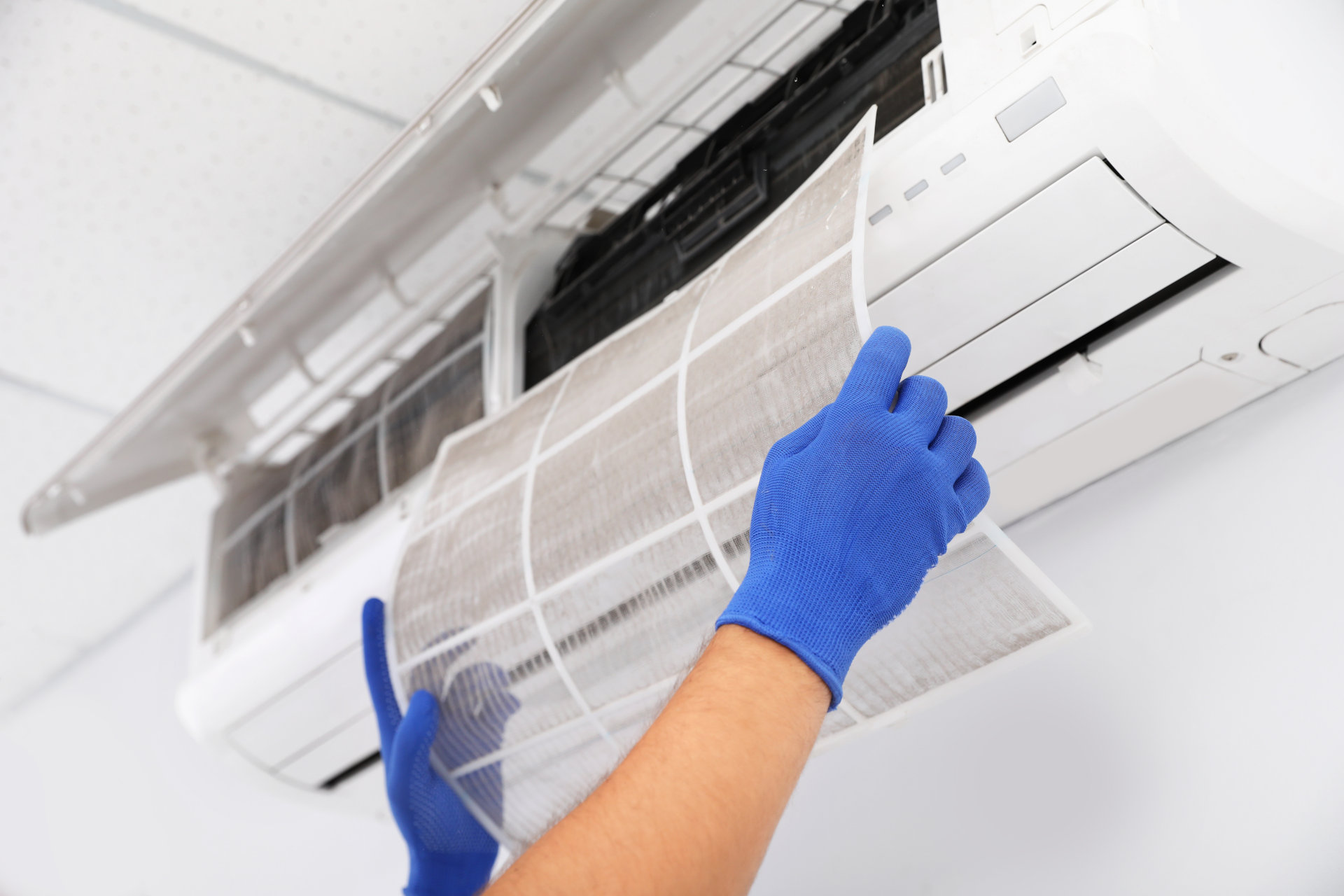 When to Call a Professional for Aircon Mould Removal